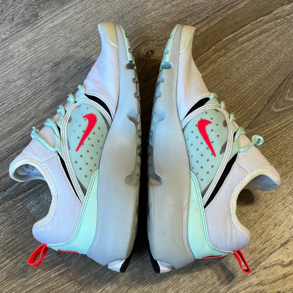 Nike Air Presto Fly World Mens 8 Womens 9.5 White Mint Hyper Crimson AV7763-100